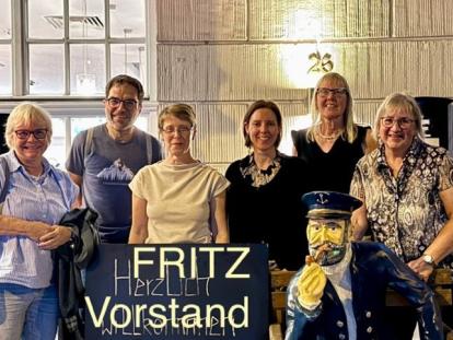 Der erweiterte Vorstand des FRITZ Familienzentrums beim ersten Ausflug (von links nach rechts): Patricia Garnadt, Pfarrer Stefan Comes, Tanja Voß, Nicole Schmid, Hilde Jansen und Carola Hehner. Nicht dabei: Katrin Groß und Eva Siebert.